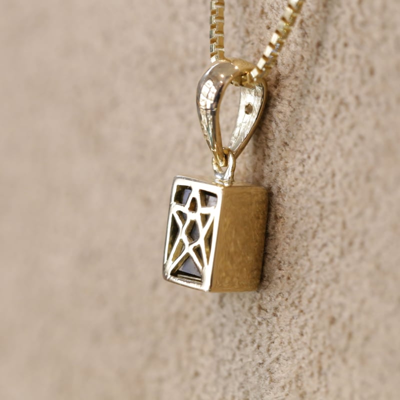 お待ちかね】イミラックパラサイト ミニネックレス！18Kダイヤモンド