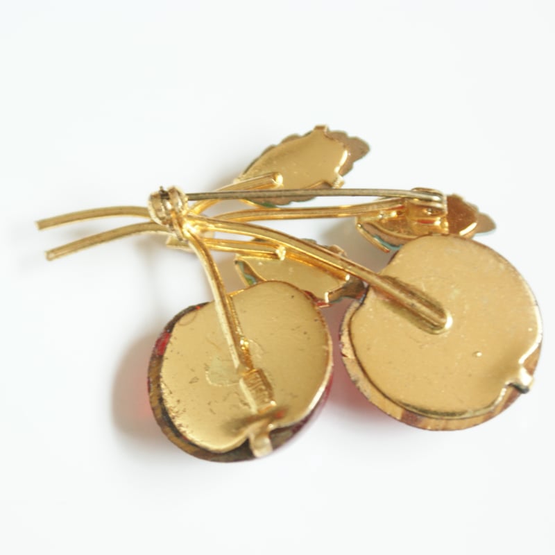 AUSTRIA オーストリア製 レッドガラス チェリー さくらんぼ ブローチ