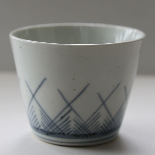 156 古伊万里 KOIMARI 染付 草文 蕎麦猪口 | imarimaru