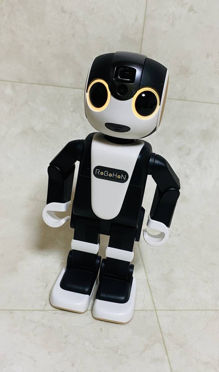 SHARP RoBoHoN]シャープ モバイル型ロボット電話 ロボホン SR-01M-W＋純