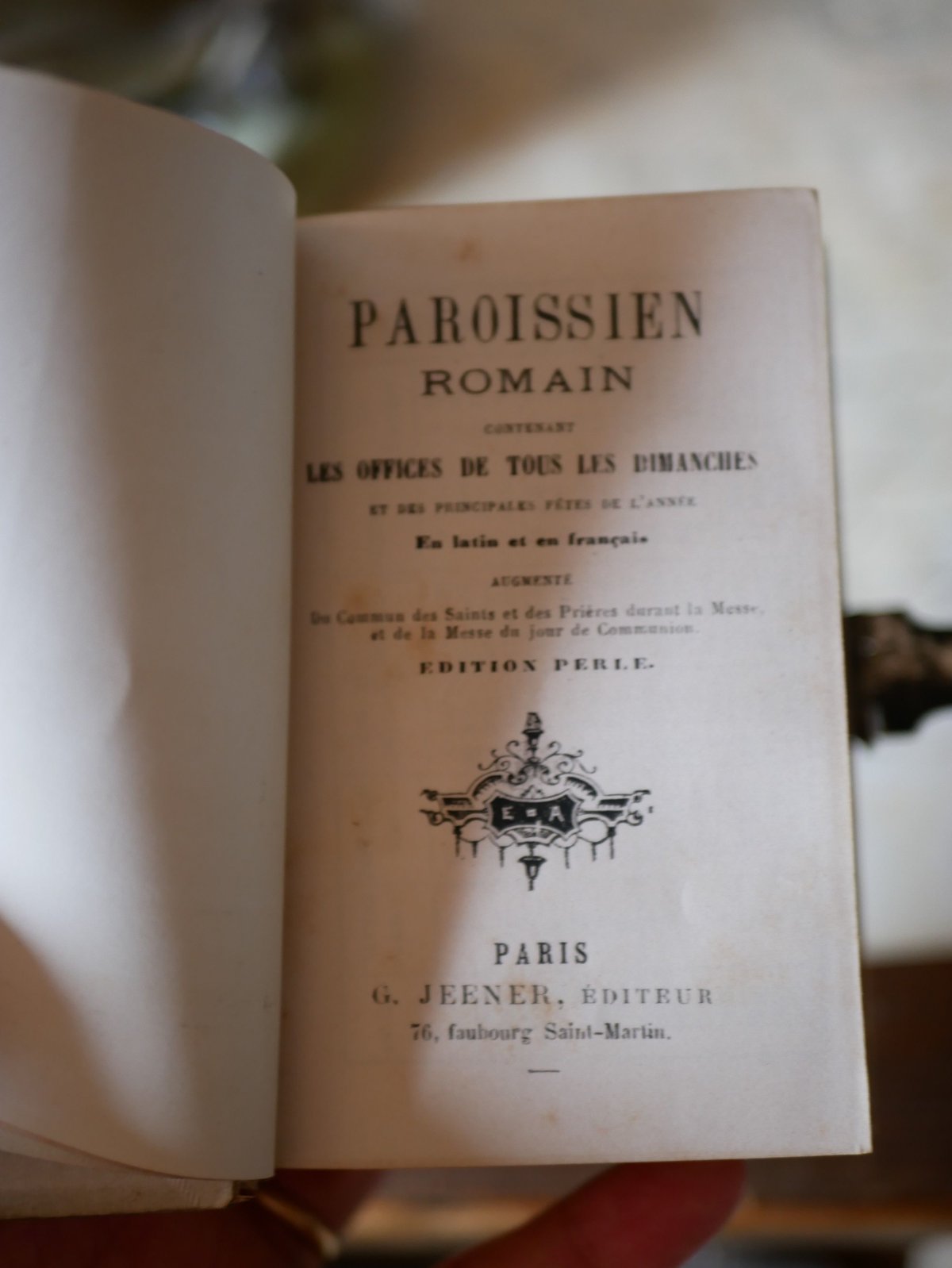 フランスアンティーク 祈祷書 ミセル 聖書 モノグラム アイボリー