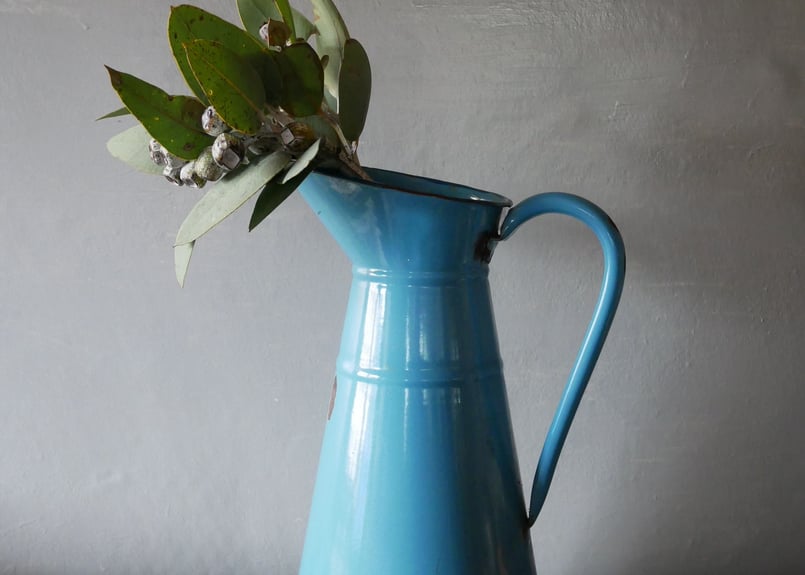 綺麗なブルーのホーロー ピッチャー 水差し ピシェ フランス