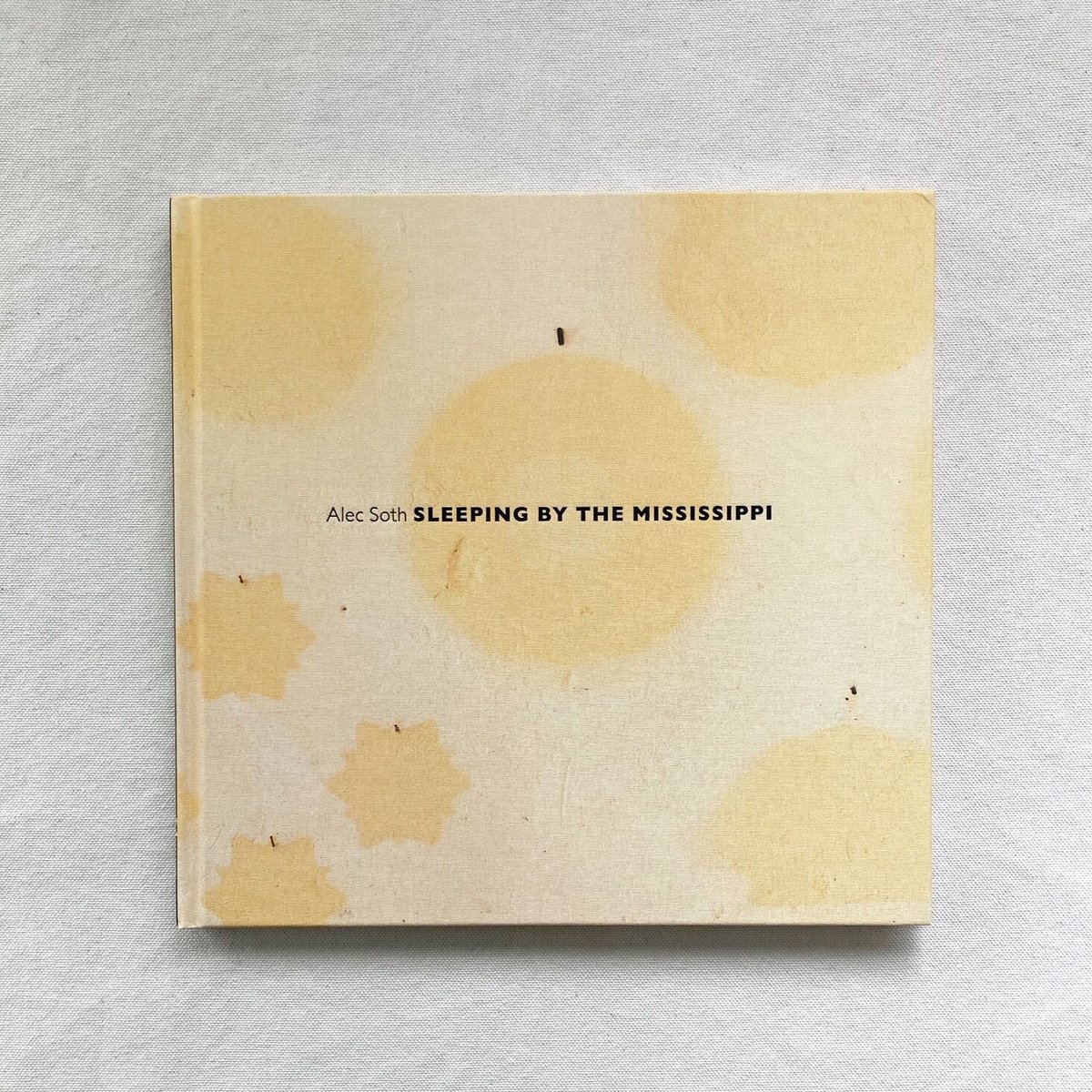 Alec Soth｜SLEEPING BY MISSISSIPPI | 曲線