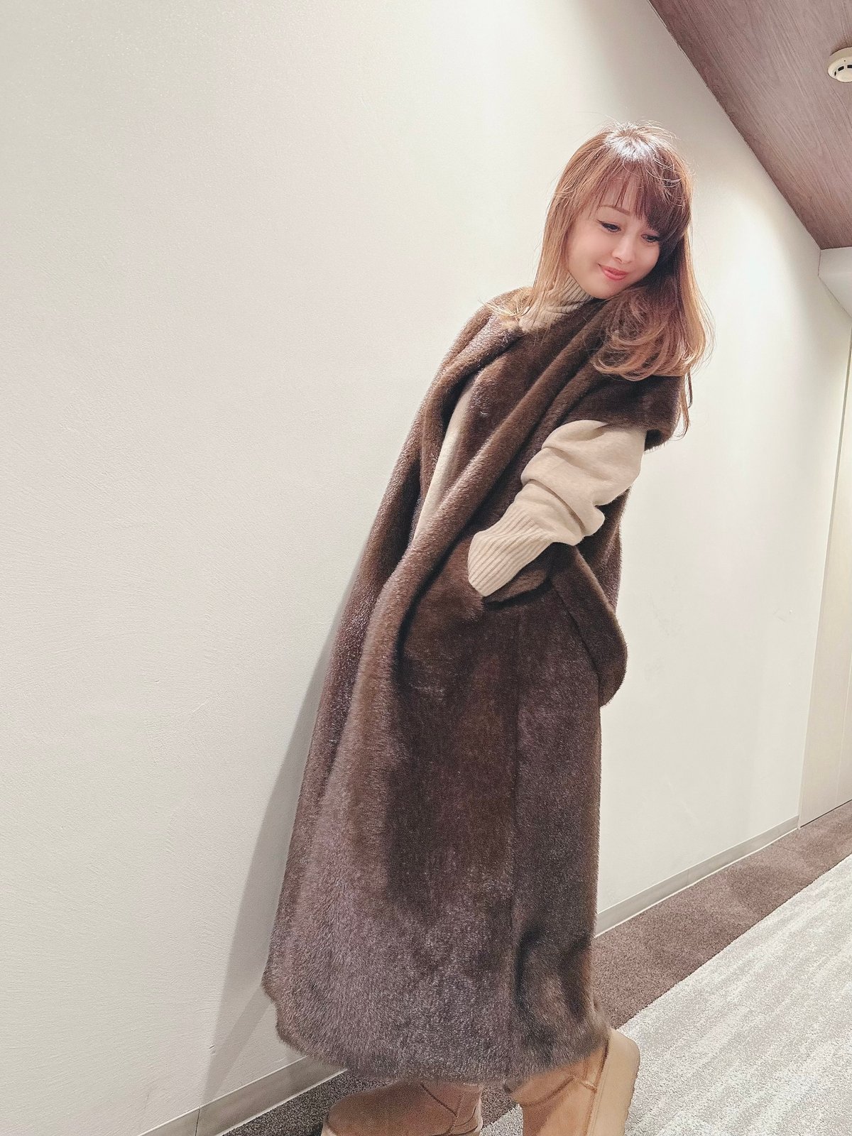 高級感のあるエコミンクファーロングベスト | 渡辺美奈代オフィシャル