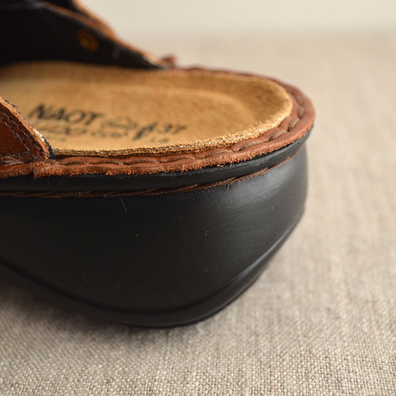 NAOT ナオト IRIS アイリス Chestnut（レディース） | テリフリ