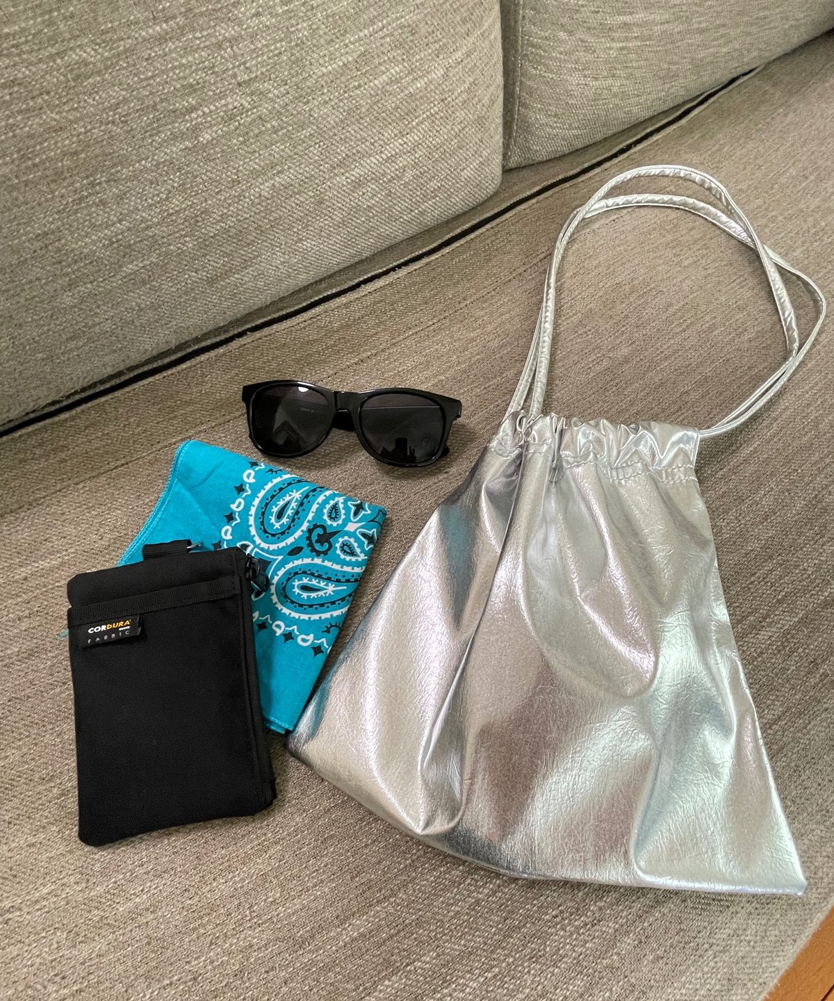 限定OFF【予約販売】シルバー巾着バッグ | KISHIKA