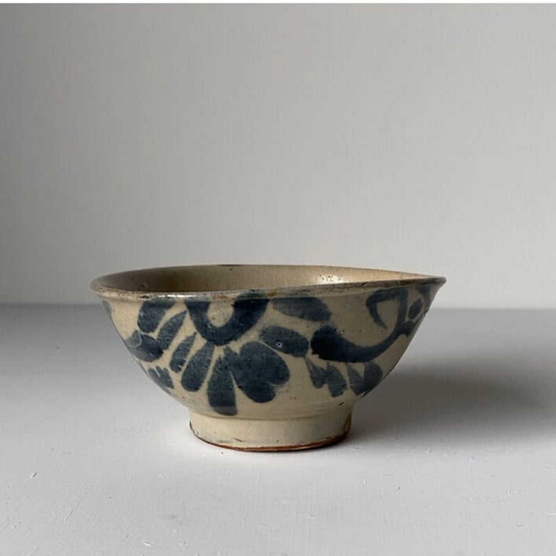 A 古琉球 やちむん 4.5寸マカイ 古作 登窯 花唐草 呉須色 沖縄 焼物