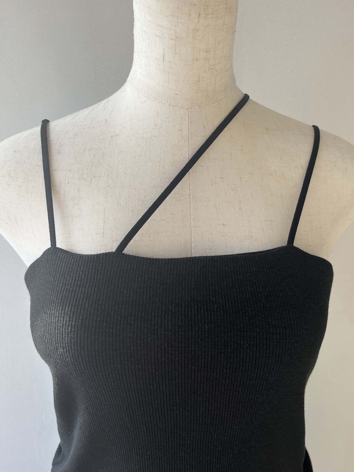 綿麻アシンメトリーキャミソール | GLASSY SEA