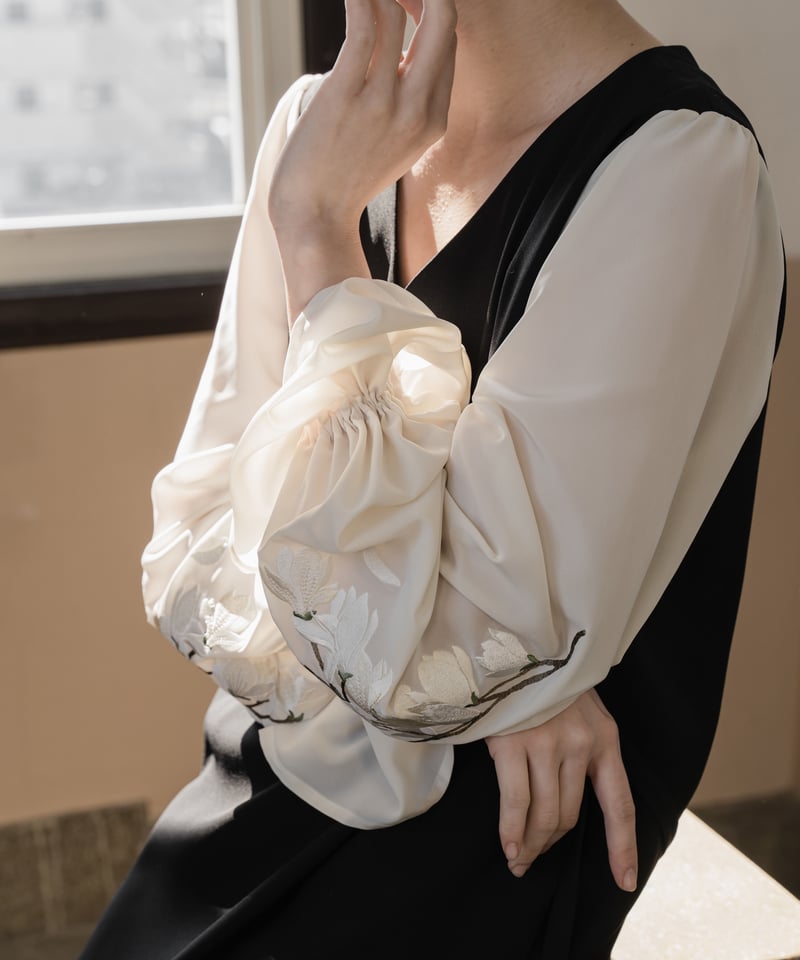 花を着るワンピース#02【白木蓮】 | iCONOLOGY