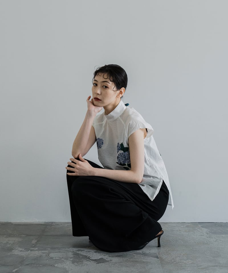 花を着るブラウス#01【紫陽花】-white- | iCONOLOGY