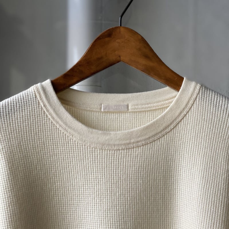 COMOLI C/W ワッフル長袖クルー | Less Higashikawa