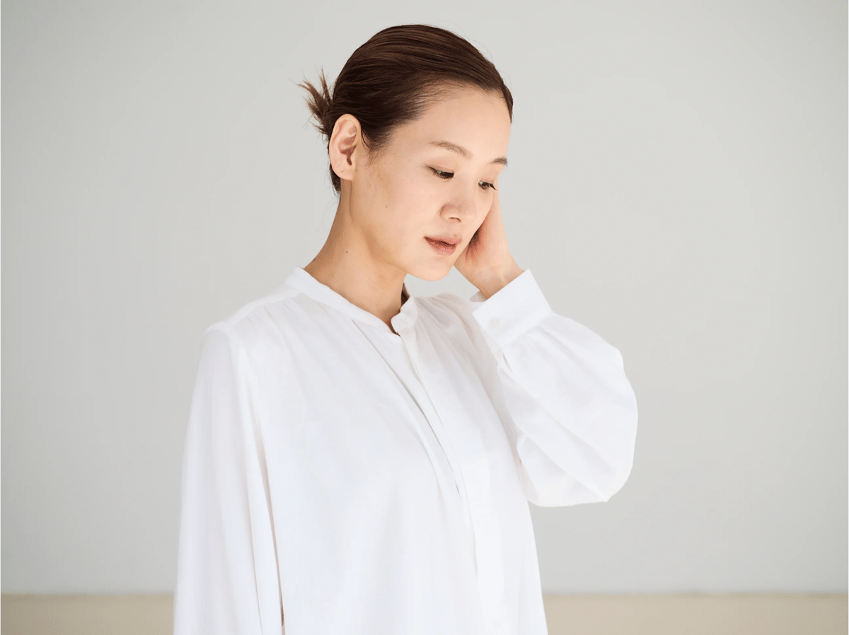 fruits of life コットンギャザーブラウス / 卯の花(オフホワイト) | Le