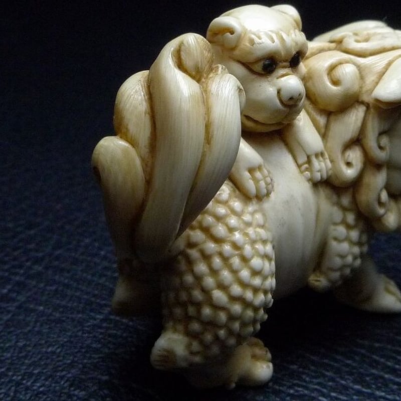 △耕月作・本象牙獅子親子根付19g・提げ物△NE35△ | 象牙屋本舗 こほ