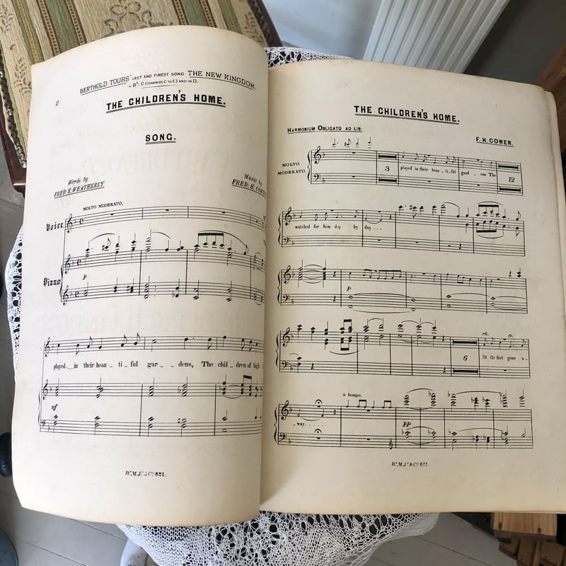 ○r-25/アンティークの大判の楽譜「THE CHILDREN'S HOME SONG」 |