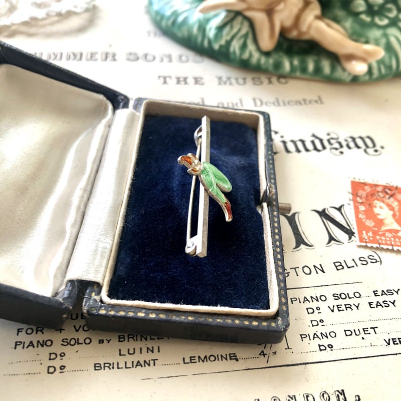 ○pa-4/エドワーディアン シルバー＆エナメル製妖精ピスキーのブローチ