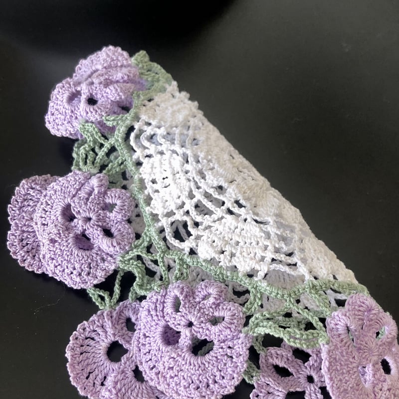 ○l-59/手編みのすみれのクロッシェレースドイリー | PISKEY -イギリス