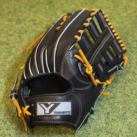 山本グラブスタジオ