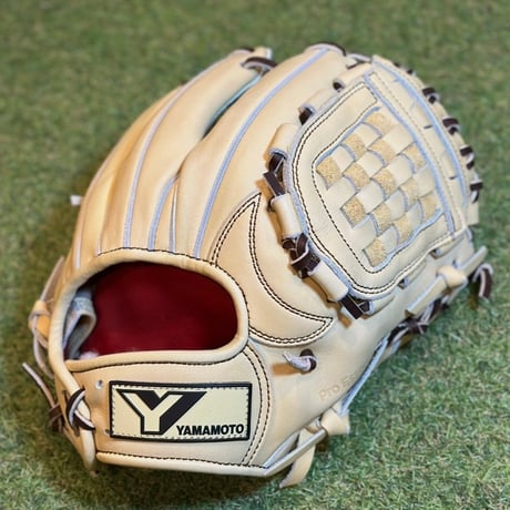 CATEGORY 内野用グラブ | 山本グラブスタジオ