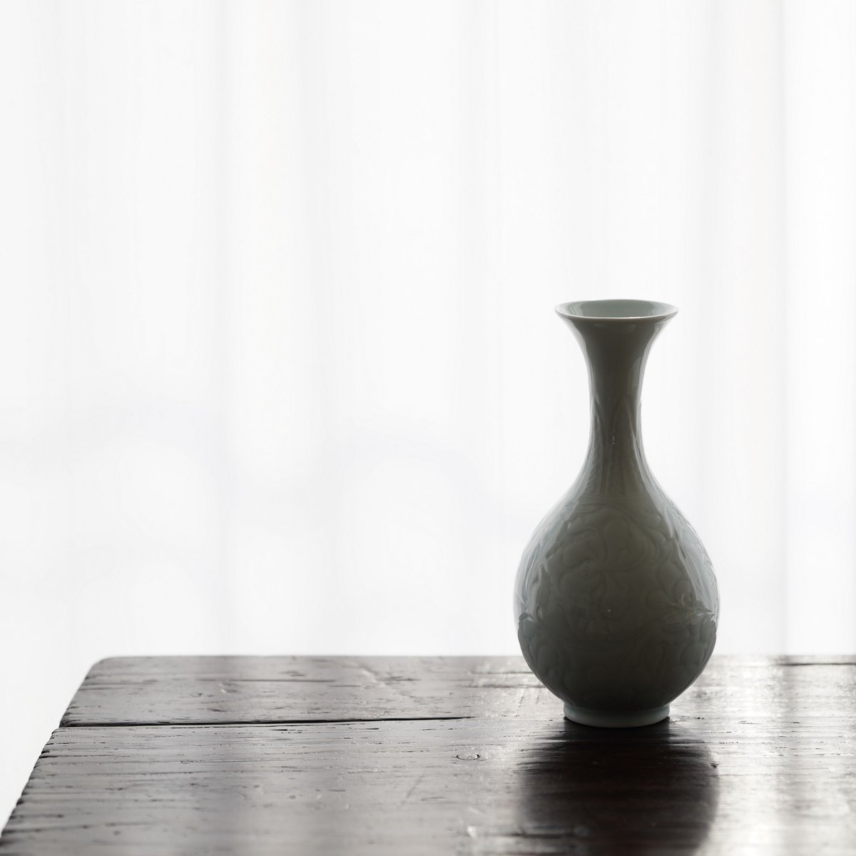 青白磁花瓶 PW070 | Looking For 物色