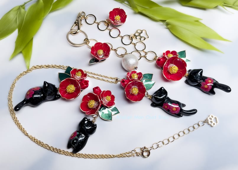 椿追っかけねこのネックレス〈リニューアル版〉 | Atelier Mon Chat Bleu