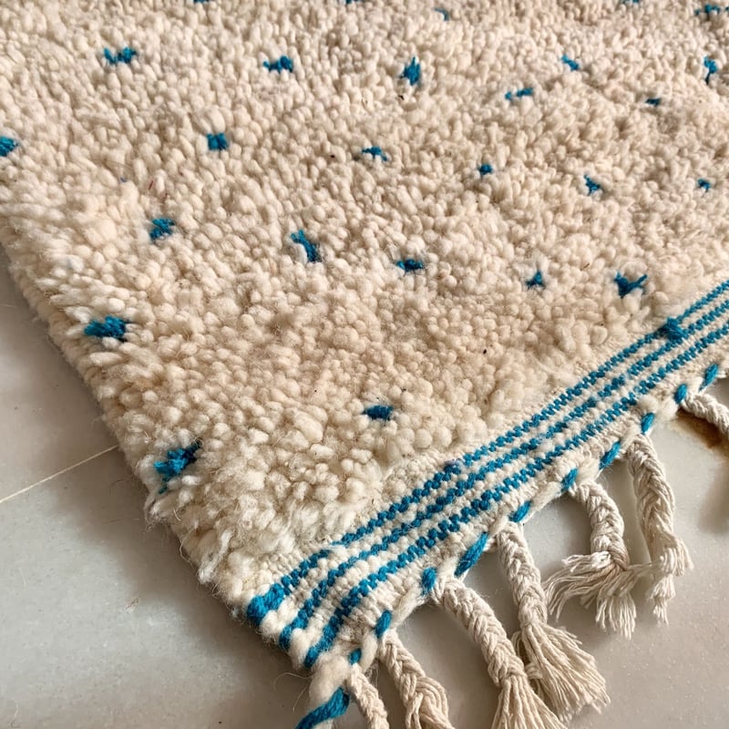 モロッコ ベニワレン Beniourain ラグ カーペット 絨毯 ドット柄 | Boawid