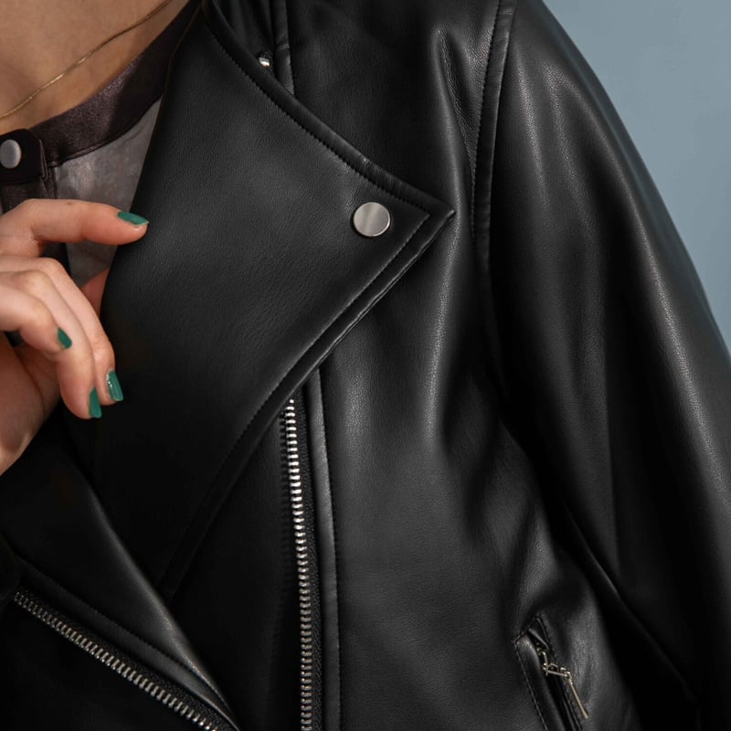 バックフリルフェイクレザーライダース | ZAZABYS