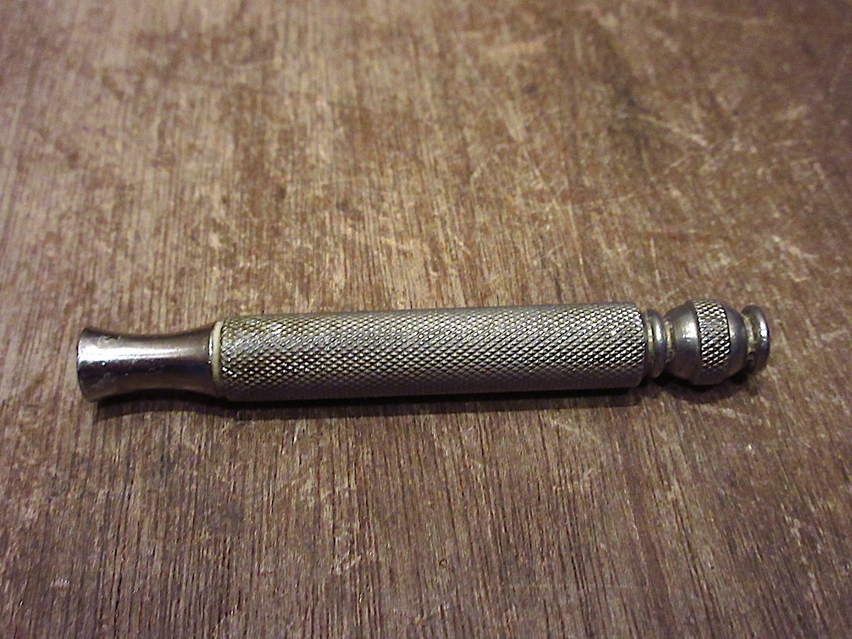 Gillette（ジレット）」のヴィンテージ・セーフティレイザー（両刃