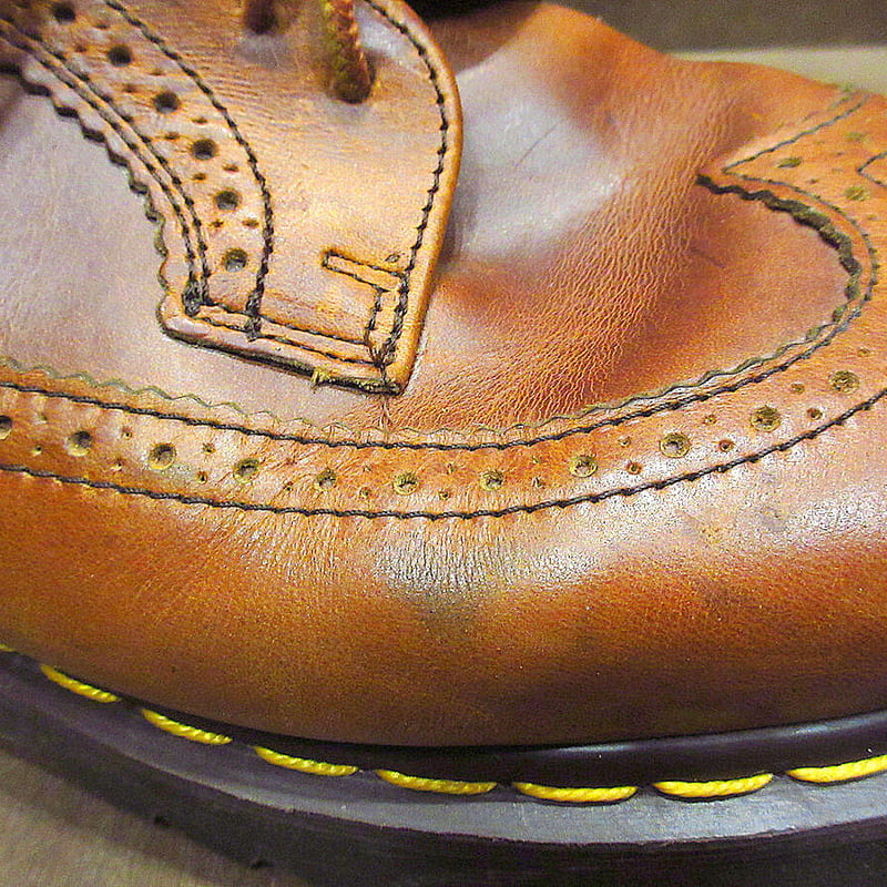 MADE IN ENGLAND Dr.Martens 3989ウイングチップ5ホールシューズ茶