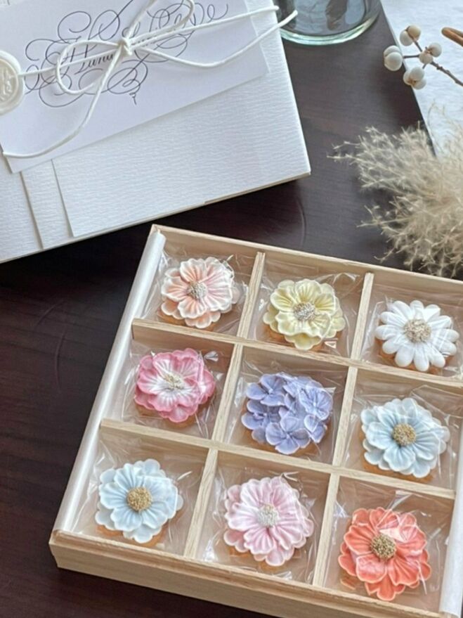 天然色素アイシング】桐箱入りクッキーM | hanasakuki