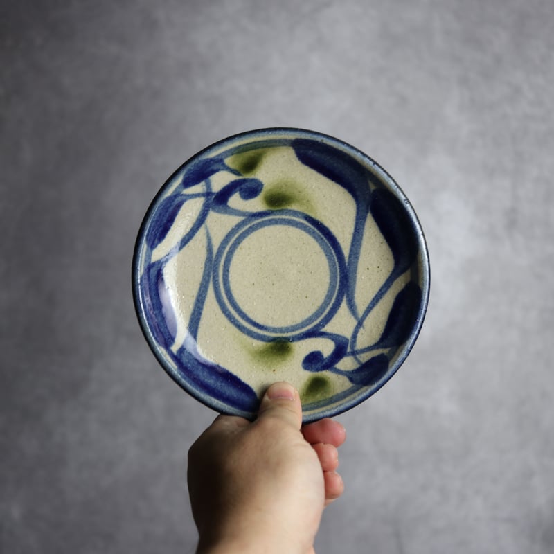 5寸皿 唐草模様 青 緑 やちむん 陶器 陶芸こまがた:7006009 | MADE IN O