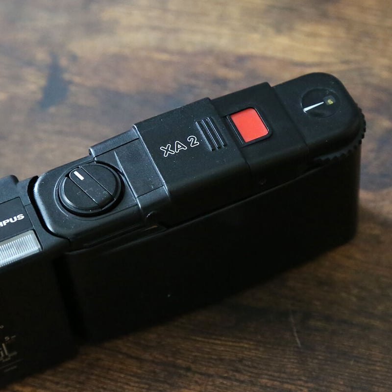 OLYMPUS】 XA2 フィルムカメラ（分解整備済・フラッシュA11付属・no01