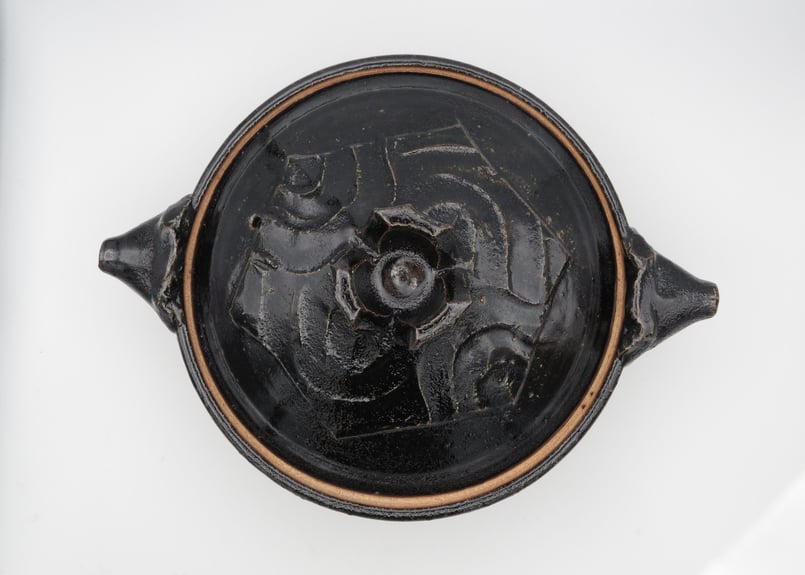 稲葉直人 黒釉薬の2人用土鍋 | 工藝舎 オンラインショップ