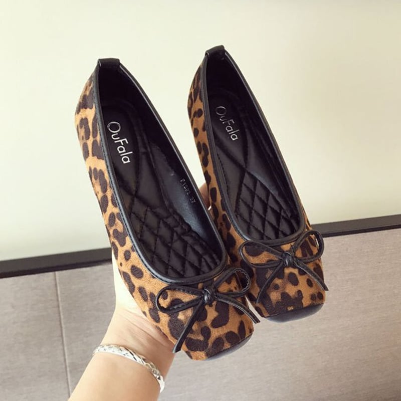 レオパード柄 フラットシューズ 豹柄 バレエシューズ スクエアトゥ