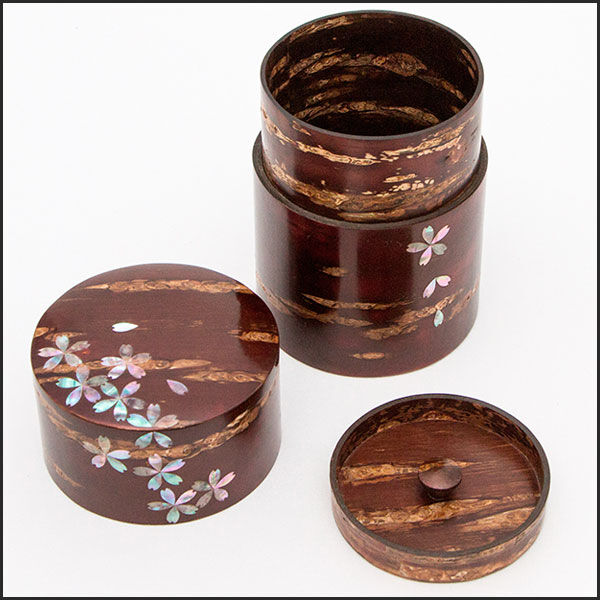 桜皮細工 総皮茶筒 螺鈿桜大（樺細工） | 角館桜皮細工センター