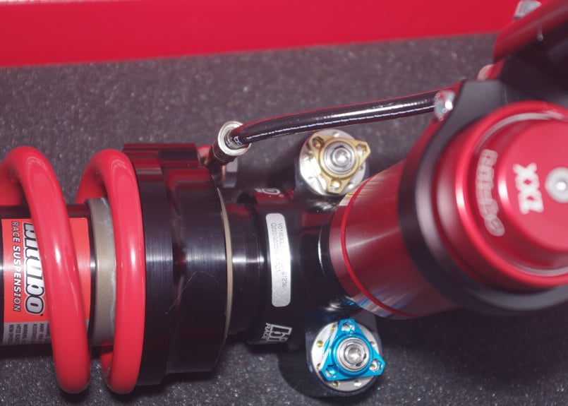 ビチューボ Bitubo リアサスペンション YZF-R1 2015-2021 Y0149XX