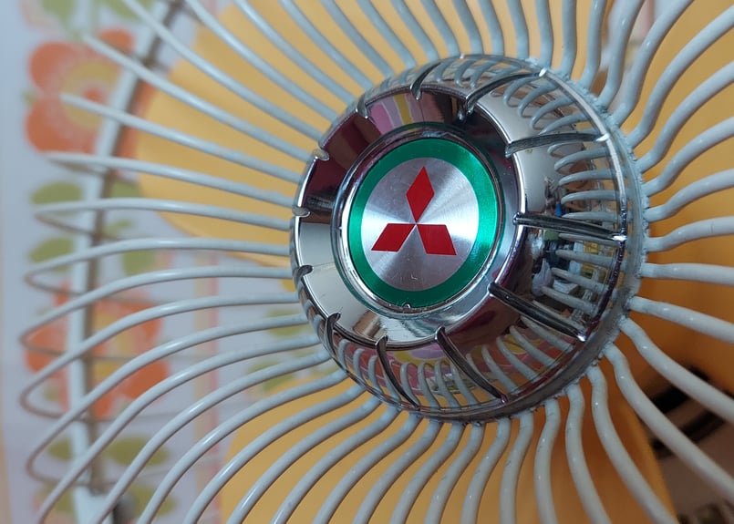 三菱🌻ひまわり柄の卓上扇風機 | あんちーくKIDAN STORE