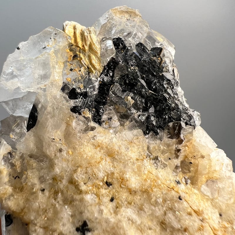 ガネッシュヒマール産】ブラックトルマリンイン天然ヒマラヤ水晶