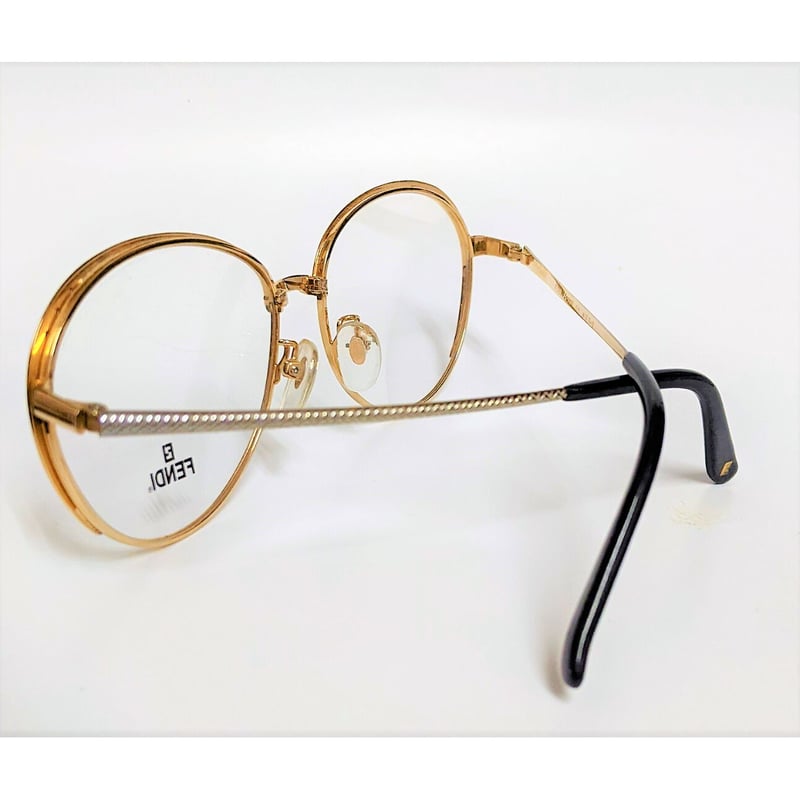 FENDI(フェンディ)PE9231 GW 大きめオーバルメガネフレーム ルビー石