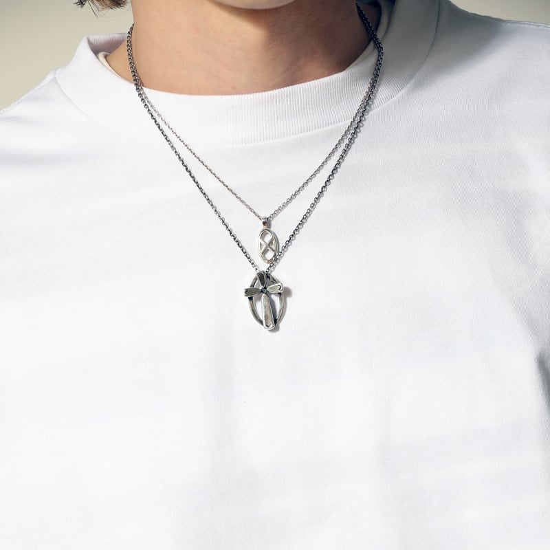 FILE_2025_2_DIRECTIONAL_PAD_NECKLACE | CODE47L