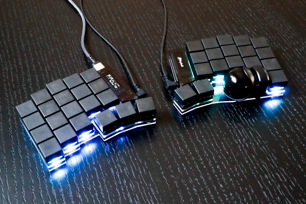 Keyball39 黒／白 | Shirogane Lab