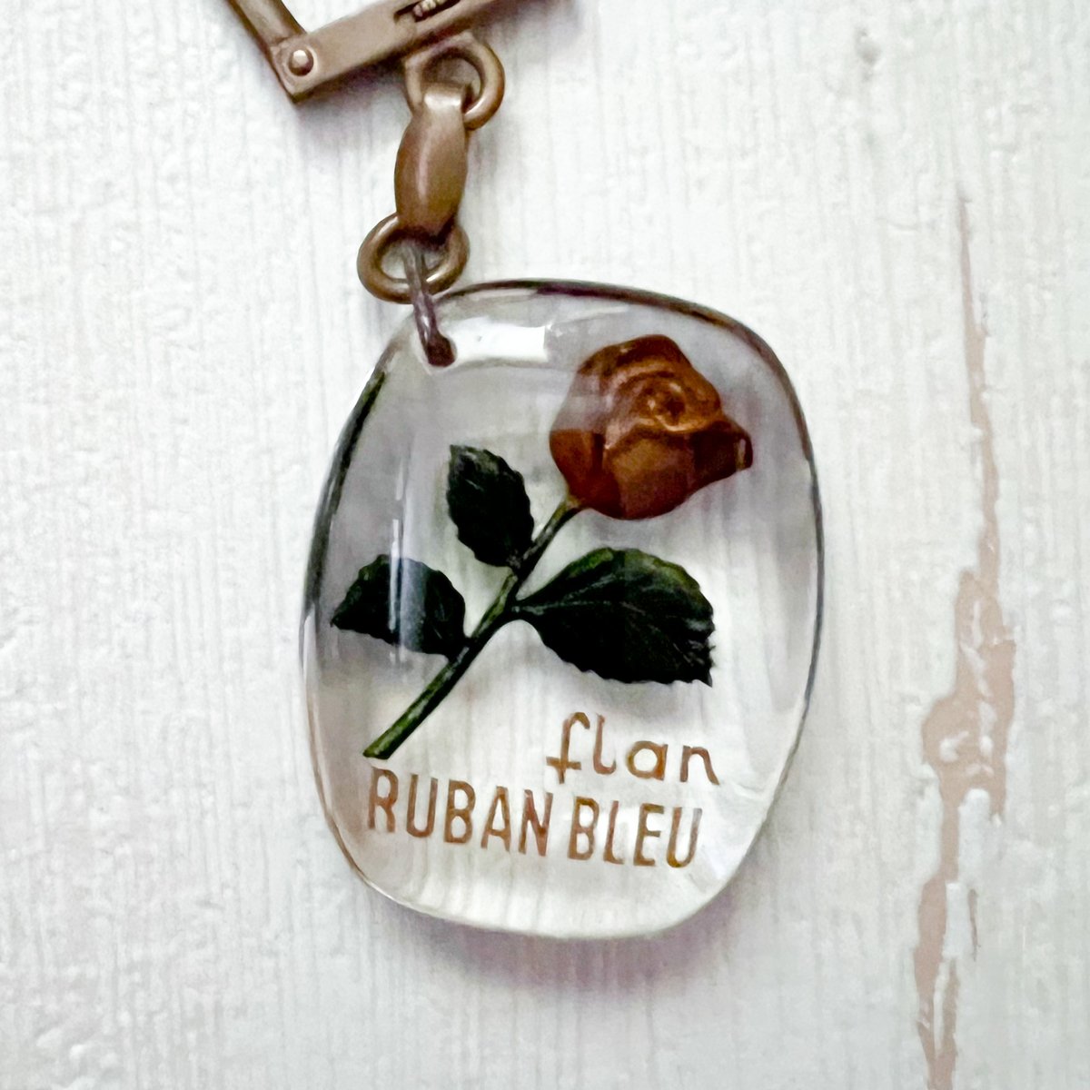 flan RUBAN BLUE ブルボンキーホルダー | Chouette