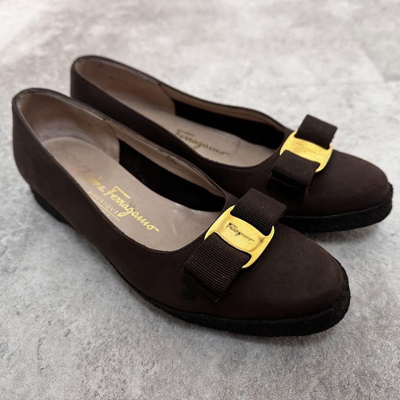 フェラガモ フラットパンプス ヴァラ リボンチャコール 5 1/2C約23cm