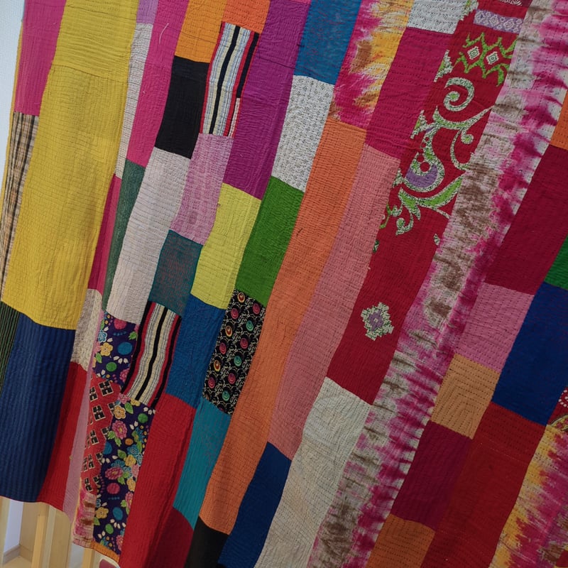 カラフル スクエア型ステッチ ラリーキルト カンタキルト 377 | Adlang