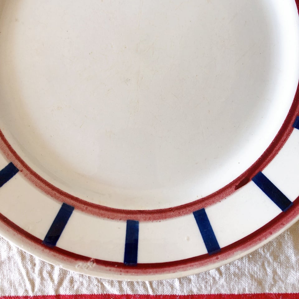 フランスアンティーク HBCM Béarn クレイユモントロー バスク柄