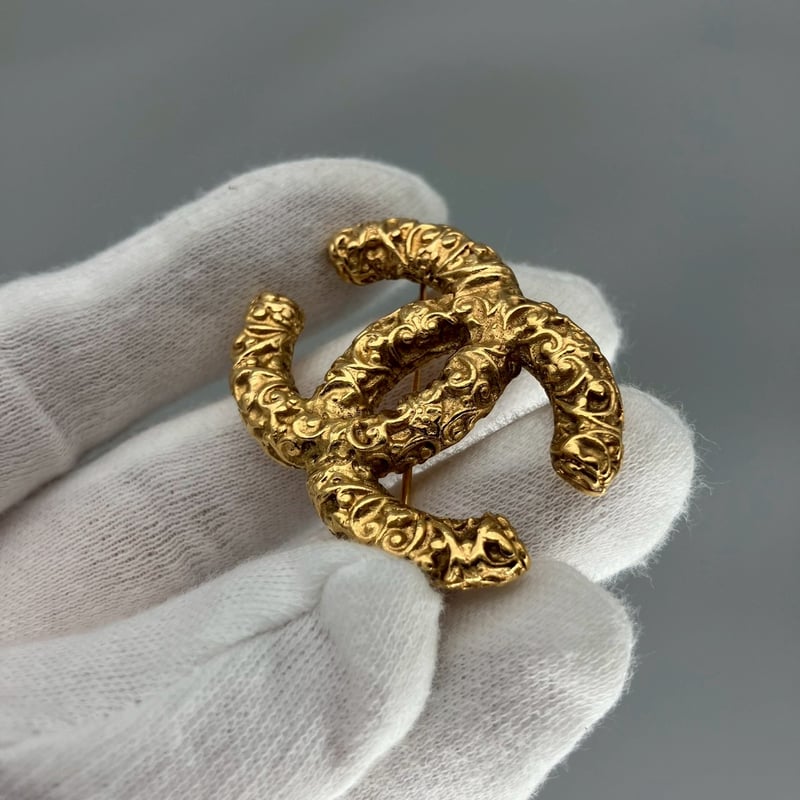 CHANEL (シャネル) ヴィンテージ ココマーク 溶岩 ブローチ | Cattleya