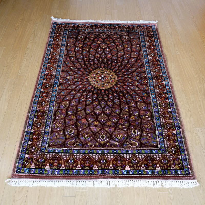 インド 手織り絨毯 シルク ＜約123 x 190 ㎝＞ 天井文様 | インド雑貨