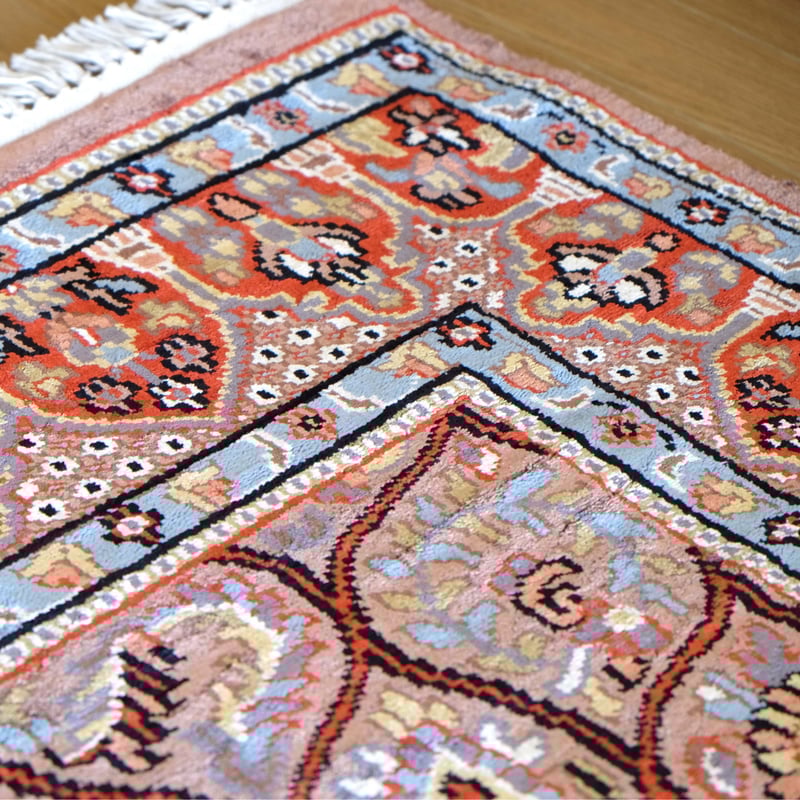 インド 手織り絨毯 シルク ＜約123 x 190 ㎝＞ 天井文様 | インド雑貨