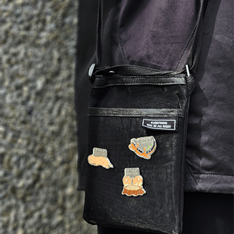 ピンバッジ アフリカチビネズミ | átoa MUSEUM SHOP アトア