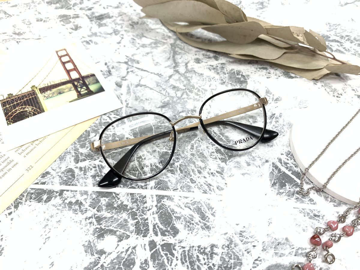 PRADA VPR57S-D/1AB-1O1 | メガネ工房 STORES店