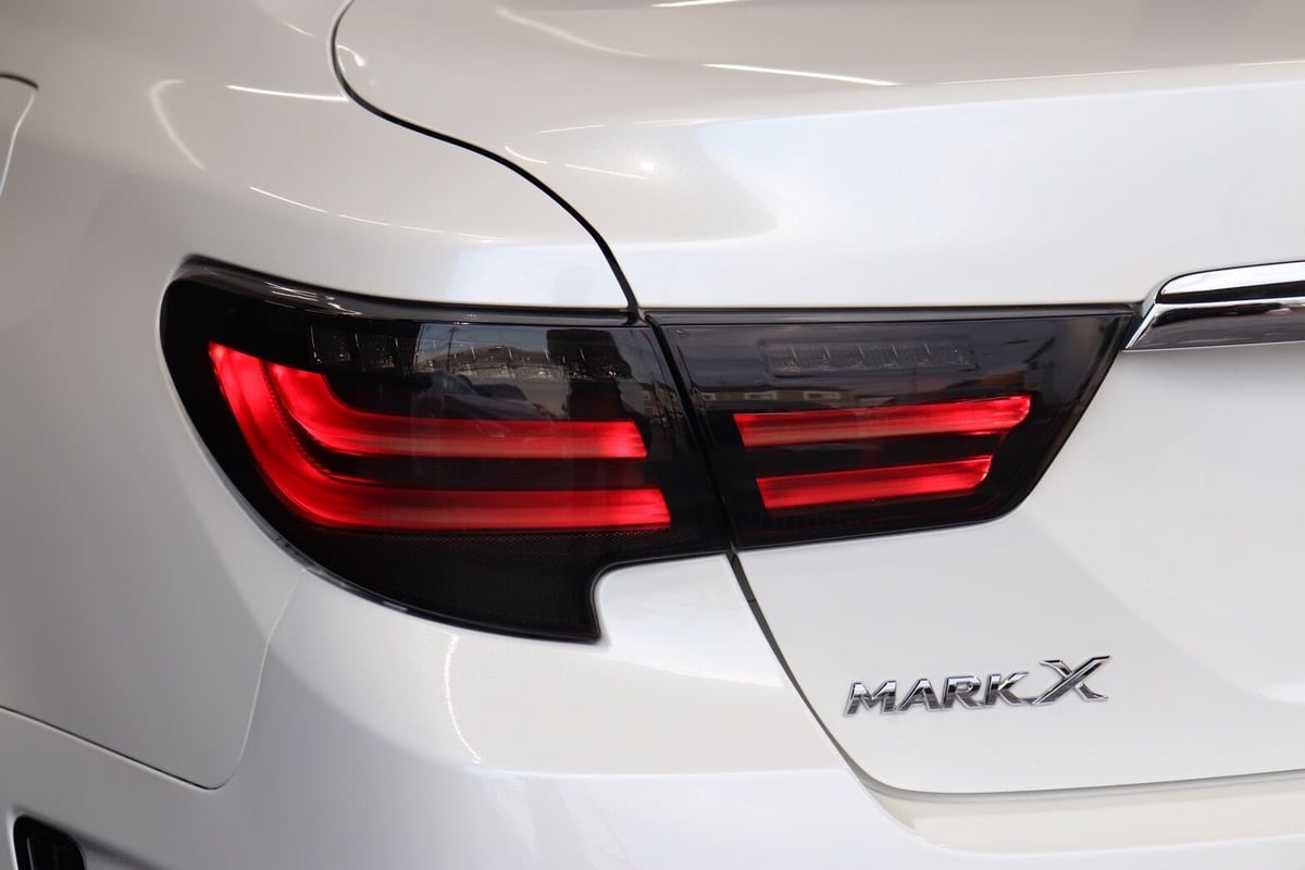 TOYOTA GRX130 マークX / 中期 後期 型 狐彗(コハク) テールランプ